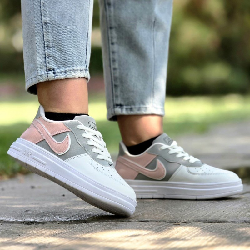 حراج ویژه کفش کتونی اسپرت ونس دخترونه مدل نایکی نرم و راحت رنگ سفید صورتی طوسی  باارسال رایگان