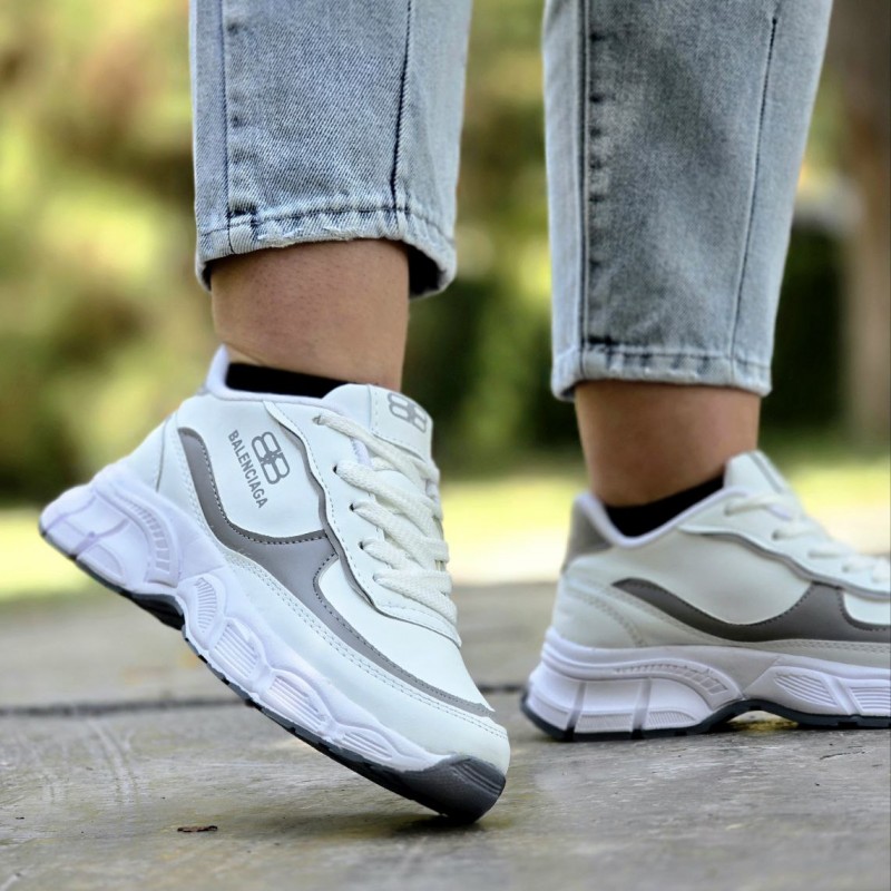 تخفیف بی نظیر  کفش اسپرت بالنسیاگا  زنانه دخترانه خاص و ویژه رنگ سفید طوسی  با ارسال رایگان