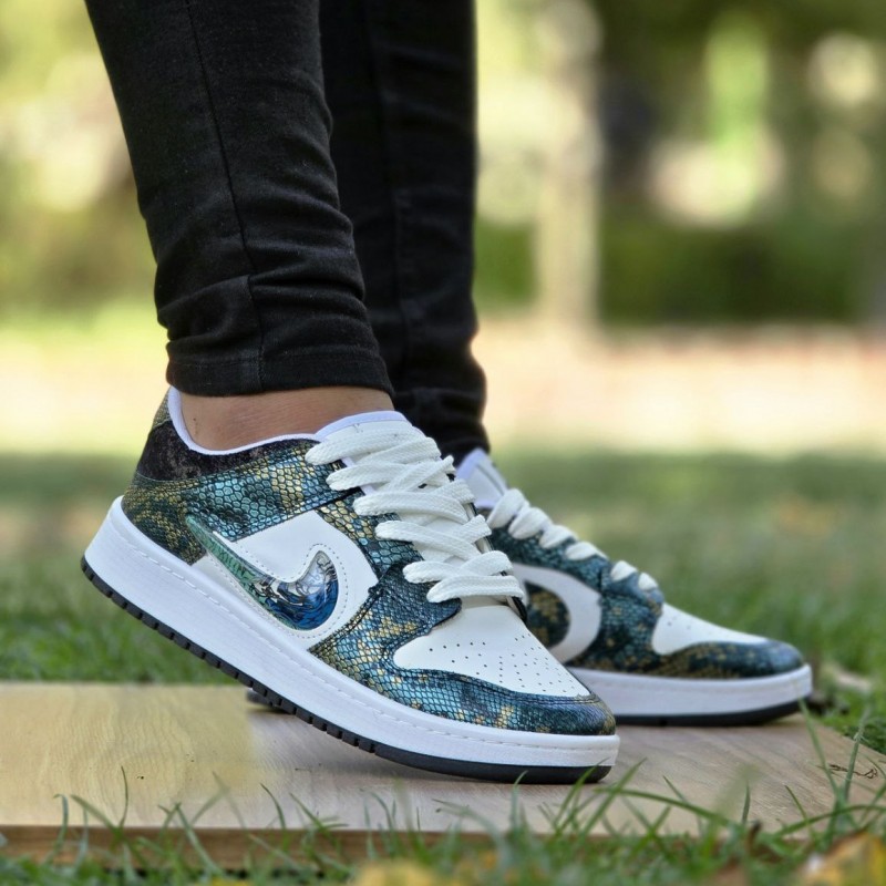 حراج فوق العاده ویژه کفش کتونی اسپرت نایک دراگون  زنانه و مردانه ترند و به روز رنگ سفید سبز  با ارسال رایگان