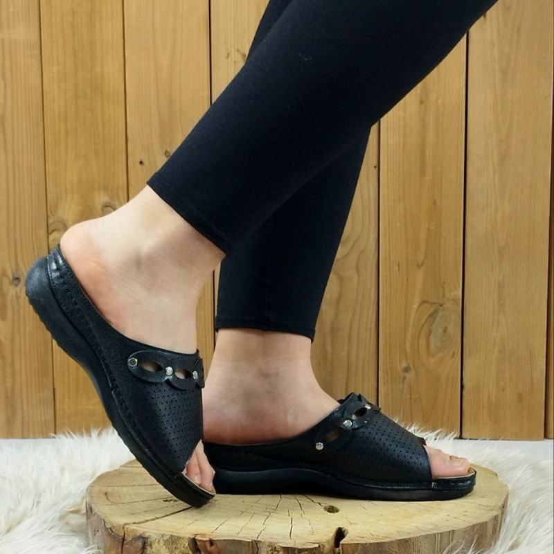 دمپایی صندل تابستانه دخترانه زنانه  زیره طبی محکم با کیفیت و متریال بالا و کیفیت عالی رنگ مشکی