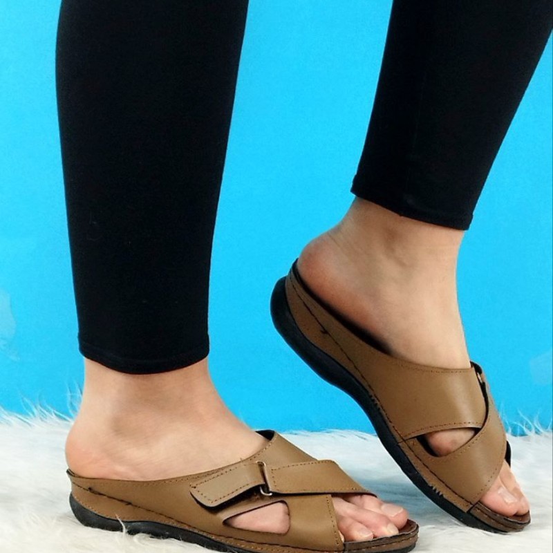 دمپایی صندل تابستانه دخترانه زنانه  زیره طبی محکم و راحت با کیفیت و متریال عالی رنگ کرمی