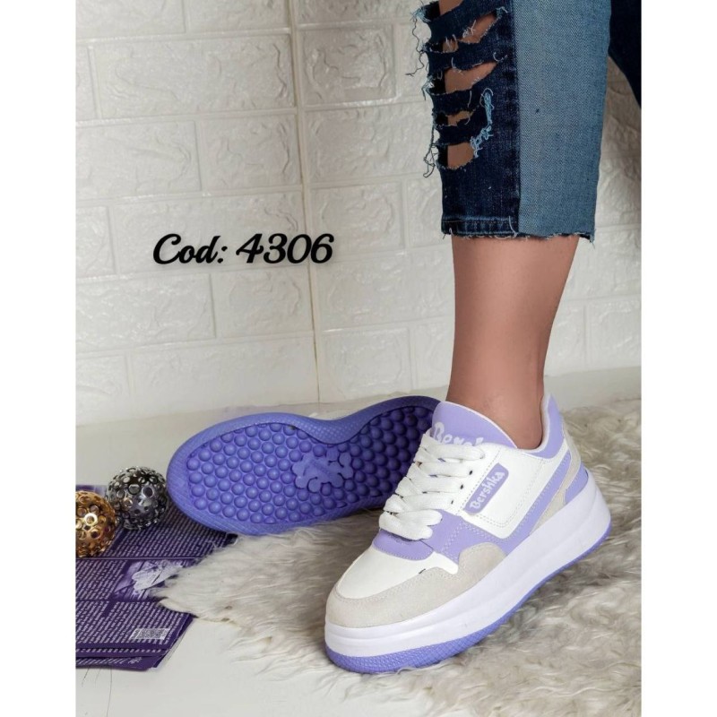 بروز ترین کفش سال اسپرت کتونی زنانه دخترانه  مدل  برشکا شیک و بروزمخصوص دخترای شیک پسند سفید یاسی 4306