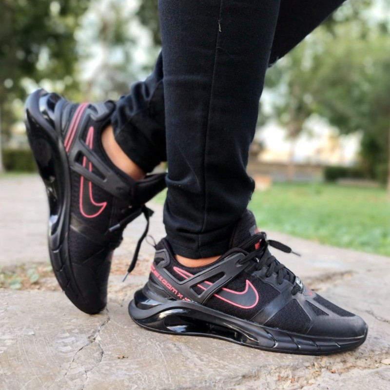 جدیدترین کفش اسپرت کتونی پسرانه مردانه مدل نایک زوم زیره کپسولی رنگ مشکی صورتی کد3598