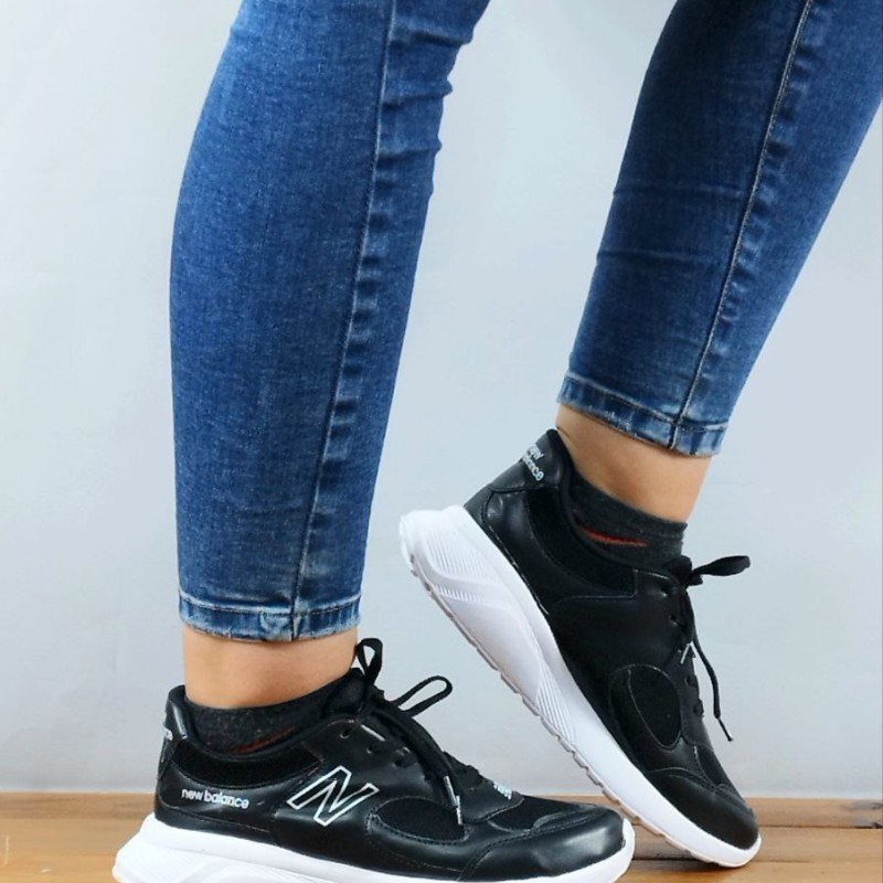 کفش اسپرت کتونی دخترانه زنانه مدل نیوبالانس با کیفیت و شیک رنگ مشکی سفید کد 4497