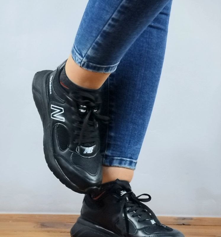 کفش اسپرت کتونی دخترانه زنانه مدل نیوبالانس با کیفیت و شیک رنگ مشکی تمام  کد 4499
