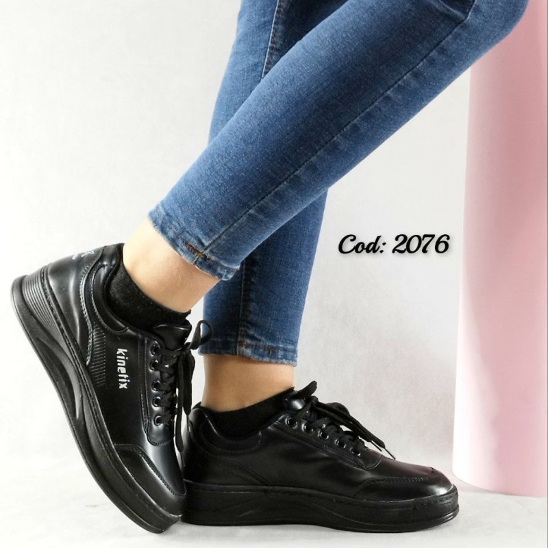 دنبال یه کفش ونس  خوشگل میگردی که راحت بتونی ست کنی مدل پیشنهادی خوشگلمون کفش اسپرت دخترانه مدل heart beatکد2076