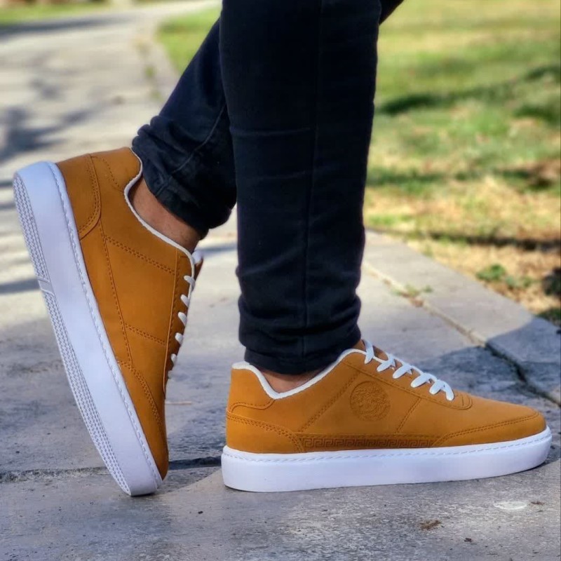 اومدیم با یه مدل ونس شبرنگ جذاب مردانه تو 4 رنگ فوق العاده شیک  وبسیار خفن مدل ورساچه خردلی  3702