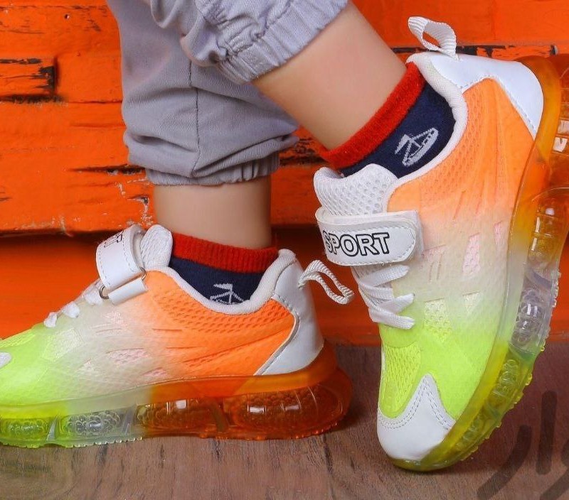 کتونی اسپرت بچگانه مدل کهکشانی زیره کپسول دار جذاب و نرم سبز نارنجی