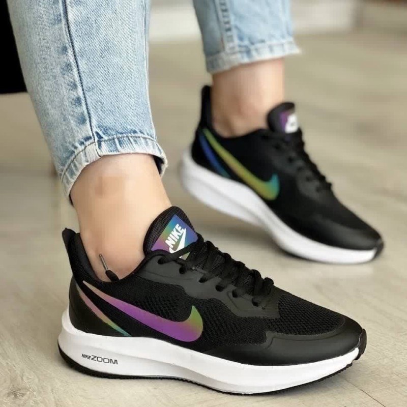 حراج ویژه  کفش اسپرت کتونی زنانه دخترانه مدل اسپیسر نایک زیره راحت رنگ مشکی زیره سفید  فوق العاده  بادوام و محکم ارسال رایگان 4423