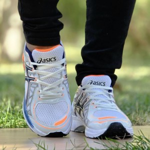 حراج  ویژه کفش کتونی اسپرت مردانه مدل اسیکس جدید و به روز رنگ سفید آبی با ارسال رایگان