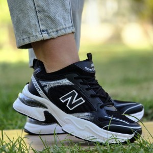 حراج  ویژه کفش اسپرت دخترانه زنانه مدل نیوبالانس  طرح کپسولی بادوام و ترند رنگ کرم با ارسال رایگان