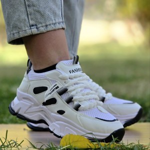 فروش فوق العاده کفش اسپرت زنانه مدل فشیون تسبیحی مقاوم و خاص رنگ مشکی سفیدباارسال رایگان