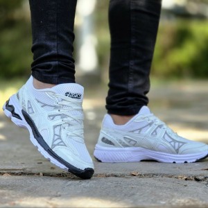 حراجی کفش کتونی اسپرت مردانه مدل اسیکس  زیبا و  جذاب رنگ سفیدسبز بنفش با ارسال رایگان