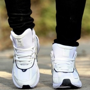 حراج پر فروش کفش کتونی اسپرت مردانه  پسرانه مدل نایک اسپیسر بادوام و امروزی  رنگ مشکی تمام با ارسال رایگان