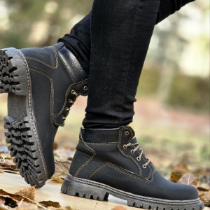 فروش ویژه نیم بوت مردانه  پسرانه  مدل  Nike V2K زیبا و راحت رنگ سفیدسرمه ای با ارسال رایگان