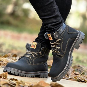 فروش ویژه نیم بوت مردانه  پسرانه  مدل  Nike V2K زیبا و راحت رنگ سفیدسرمه ای با ارسال رایگان