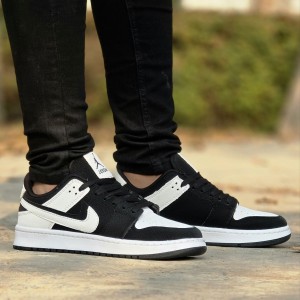 حراج فوق العاده کفش  کتونی اسپرت مردانه پسرانه  مدل جردن دونایک (Nike Jordan) نرم و راحت رنگ سفید آبی طوسی باارسال رایگان