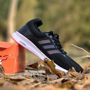 فروش ارزان کفش کتونی اسپرت مردانه و پسرانه بزرگپا مدل  آدیداس اسپیسر بی نظیر و بادوام رنگ طوسی باارسال رایگان