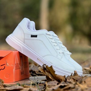 حراج بی نظیر کفش کتونی اسپرت مردانه و پسرانه بزرگپا مدل  آدیداس اسپیسر جذاب و بادوام رنگ مشکی باارسال رایگان