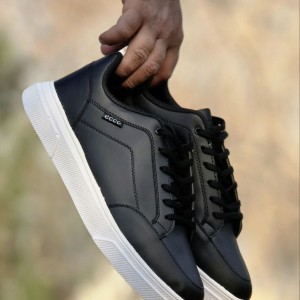 فروش فوق العاده کفش کتونی اسپرت ونس مردانه و پسرانه بزرگپامدل اکو (Ecco) جذااااب رنگ سفید تمام باارسال رایگان