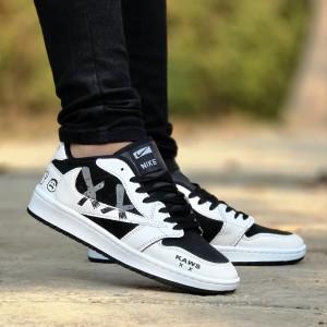 فروش عالی کفش  کتونی اسپرت مردانه پسرانه  نایک جردن وودو (Nike Jordan Voodoo) جدید رنگ سفید مشکی باارسال رایگان