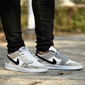 فروش خاص کفش  کتونی اسپرت مردانه پسرانه  نایک جردن وودو (Nike Jordan Voodoo) بسیار باکیفیت رنگ سفید مشکی  باارسال رایگان