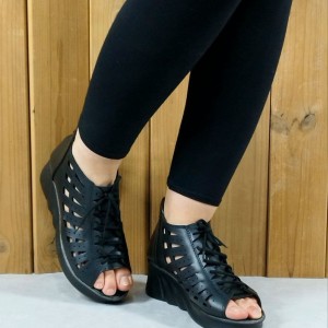 کفش تابستانه زنانه مدل سورنا   زنانه دخترانه خیلی نرم و راحت و خوشگل مخصوص دخترخانمهای با سلیقه 1455