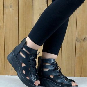 کفش تابستانه زنانه مدل سورنا   زنانه دخترانه خیلی نرم و راحت و خوشگل  رویه بندی پشت زیپی