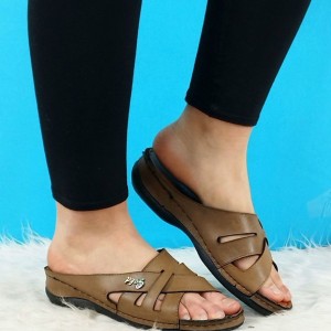 دمپایی صندل تابستانه دخترانه زنانه  زیره طبی محکم و راحت با کیفیت در ر نگبندی های مختلف و جورواجور