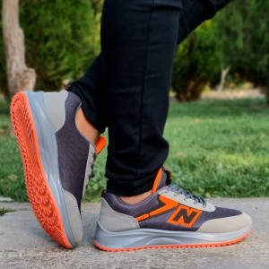 فروش کتونی اسپرت مردانه با کیفیت عالی و شیک مدل سیلوانا رنگ طوسی نارنجی nکد3622