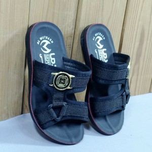 دمپایی صندل تابستانه  بچگانه  پسرانه زیره طبی سبک و راحت  قابل شستشو  مشکی  با ارسال رایگان