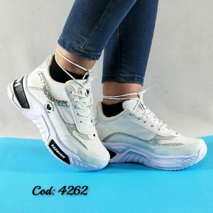 کفش کتونی اسپرت زنانه دخترانه مدل قلبی زنجیری لژ دار سفید تمام خوش پا و فوق العاده شیک 4262
