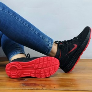 کفش کتونی اسپرت زنانه دخترانه مدل نایک  مشکی زیره قرمز 4499