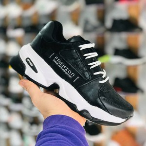 کفش اسپرت کتونی زنانه دخترانه جدید مدل فشیون زیره پیو نرم و راحت مشکی سفید رویه پتینه 4649