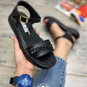 فروش ویژه صندل تابستانه  زنانه دخترانه مدل پرنیا  شیک و خواستنی مشکی ارسال رایگان