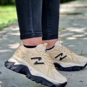 فروش فوق العاده کفش اسپرت زنانه دخترانه مدل نیو بالانس   ویژه و خاص کرمی مشکی با ارسال رایگان