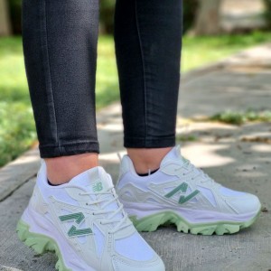 فروش فوق العاده کفش اسپرت زنانه دخترانه مدل نیو بالانس   جدید و پر فروش سفید سبز با ارسال رایگان