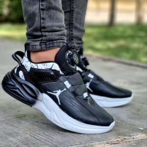 حراج ویژه  کفش کتونی اسپرت مردانه و  پسررانه مدل نایک پمپی زیره پیو کپسولی رنگ مشکی تمام زیره سفید جذاب و شیک با ارسال رایگان