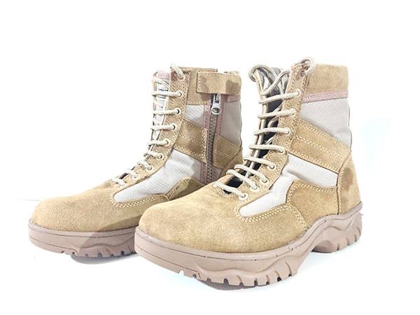 پوتین کوهنوردی رنگ خاکی  سفید