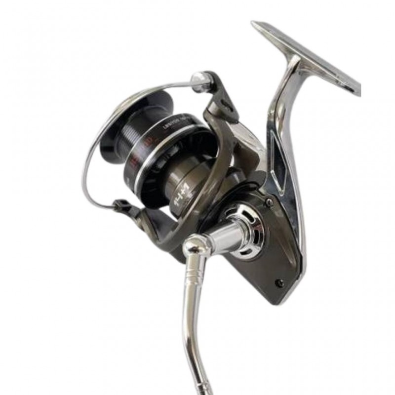 چرخ ماهیگیری سایز۴۰۰۰ گیربکسی برند دبائو