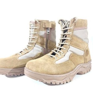 پوتین کوهنوردی رنگ خاکی  سفید