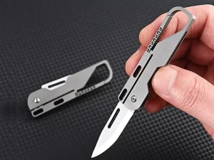 چاقو آنباکسینگ تیتانیومی تاشوی قابل آویز از دسته کلید Multifunctional titanium alloy unboxing mini knife high D2