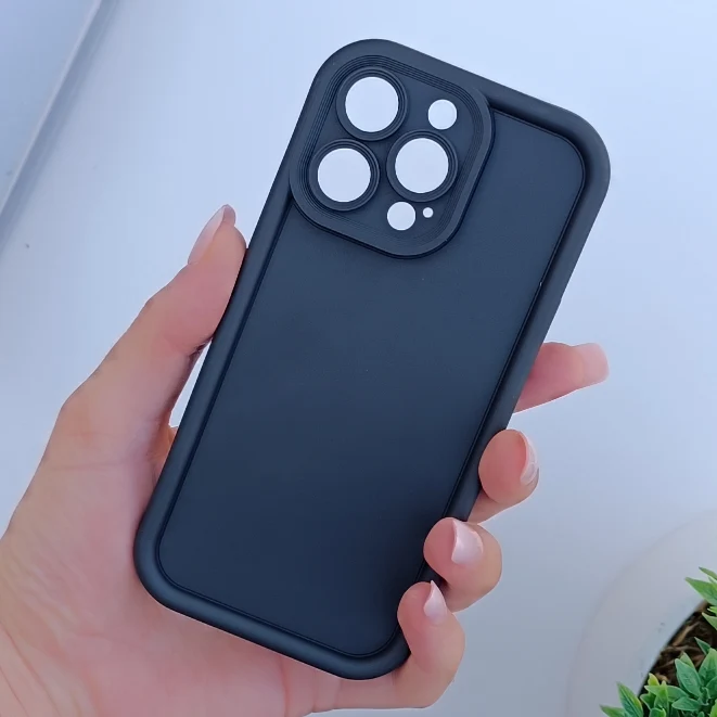 قاب گوشی ساده سولید مشکی ایفون  13pro