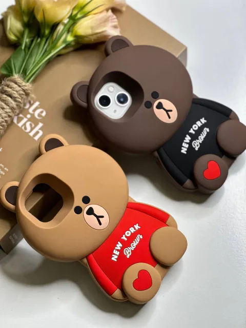 قاب گوشی سیلیکونی خرس قهوه‌ای با طرح نیویورک