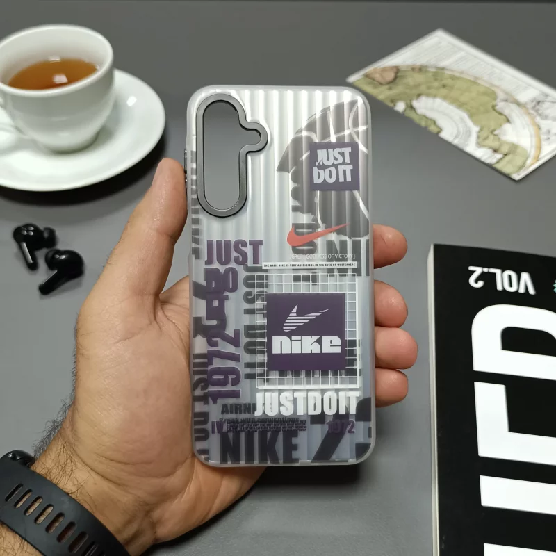 قاب هولوگرامی Samsung Galaxy A16 طرح نایک با فریم مات، ضد خش و ضد ضربه