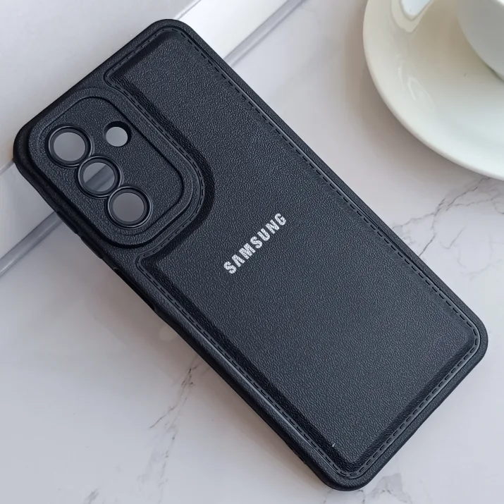 قاب  Puffy Texture  ساده لوگودار مناسب گوشی‌ سامسونگ Galaxy A26 – رنگ مشکی
