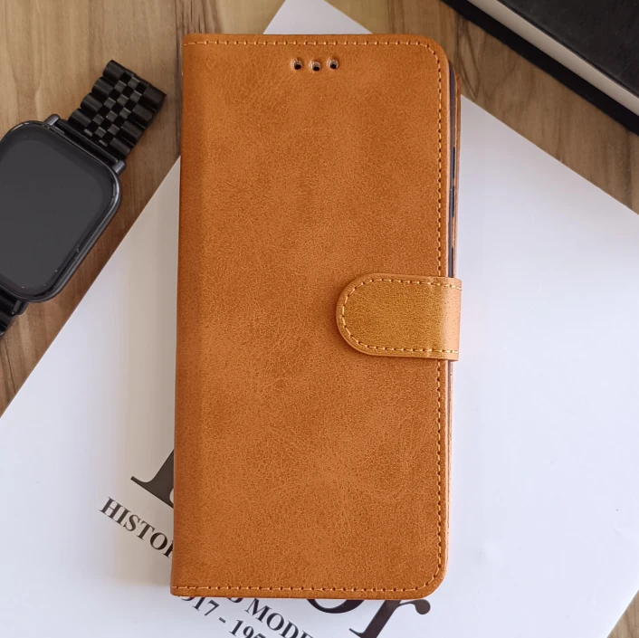 کیف چرمی موبایل مگنتی محافظ لنز دار  Samsung Galaxy S24 FE - عسلی