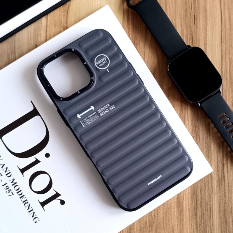 قاب گوشی Apple Iphone 16 Pro Max مدل YoungKit ضد ضربه با طراحی مدرن - رنگ خاکستری