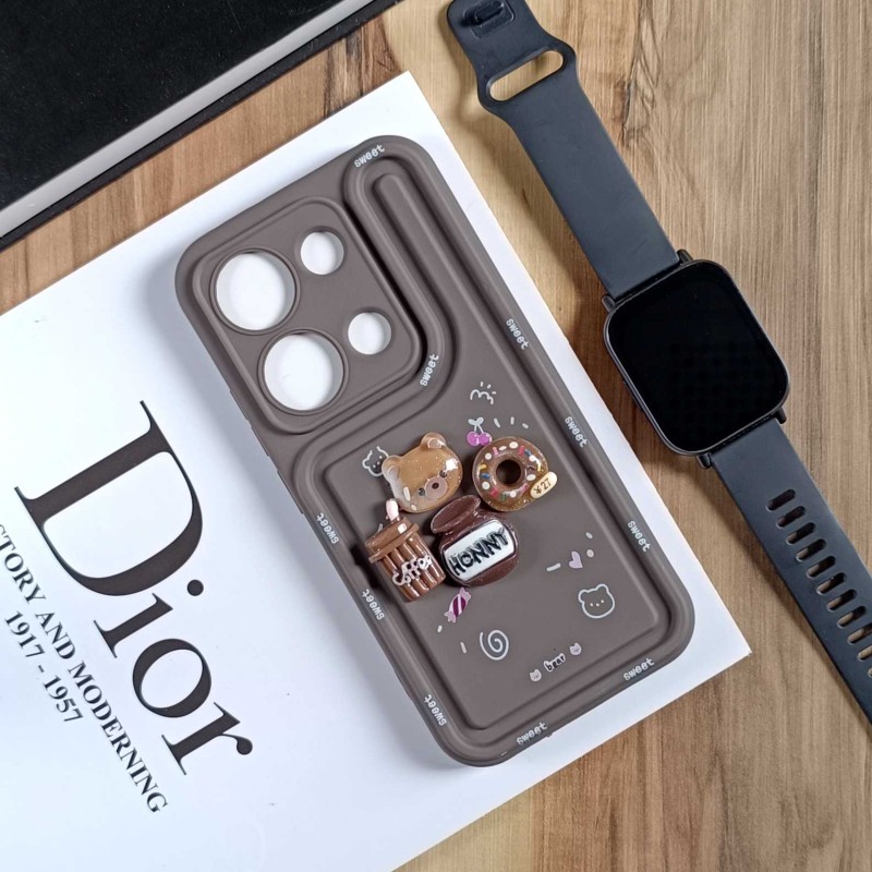 قاب عروسکی سه بعدی مناسب شیائومی Redmi Note 13 Pro 4G / Redmi Note 14s- نسکافه ای