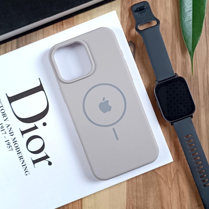 قاب سیلیکونی پاک کنی اورجینال طرح مگسیف Apple iphone 16 Pro Max - کد 25